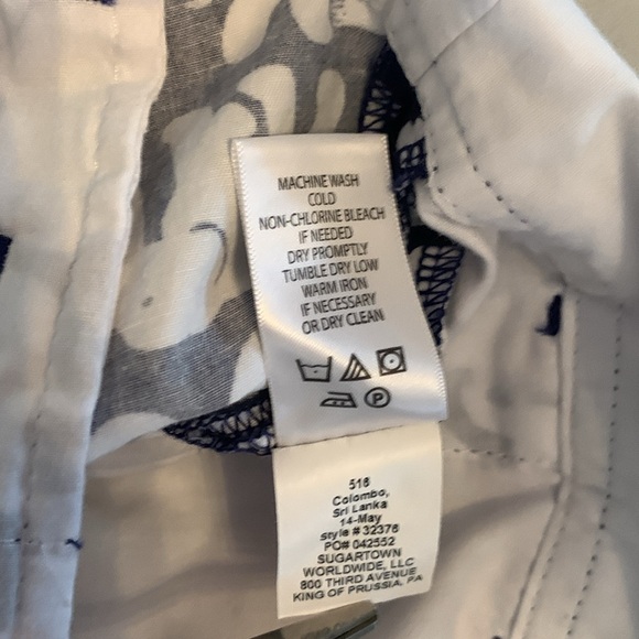 Women’s Lilly Pulitzer The Callahan Shorts Navy Blue w/White Elephants Sz. 6 - Picture 5 of 7